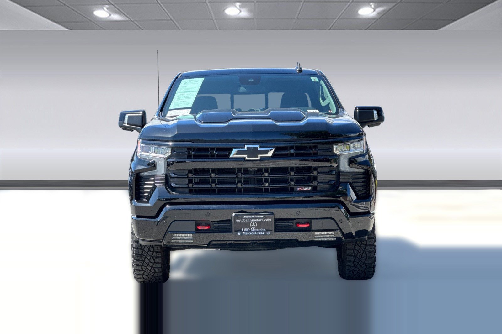 Used 2025 Chevrolet Silverado 1500 LT Trail Boss w/ LT Trail Boss Premium Package AWD/4WD image 6