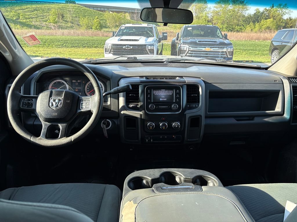 Used 2017 RAM 2500 ST AWD/4WD image 26