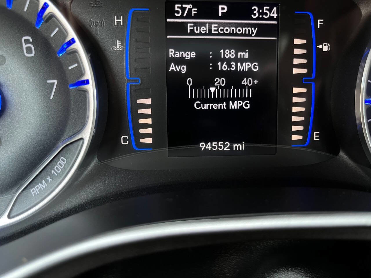 Used 2020 Chrysler Pacifica Touring-L image 21