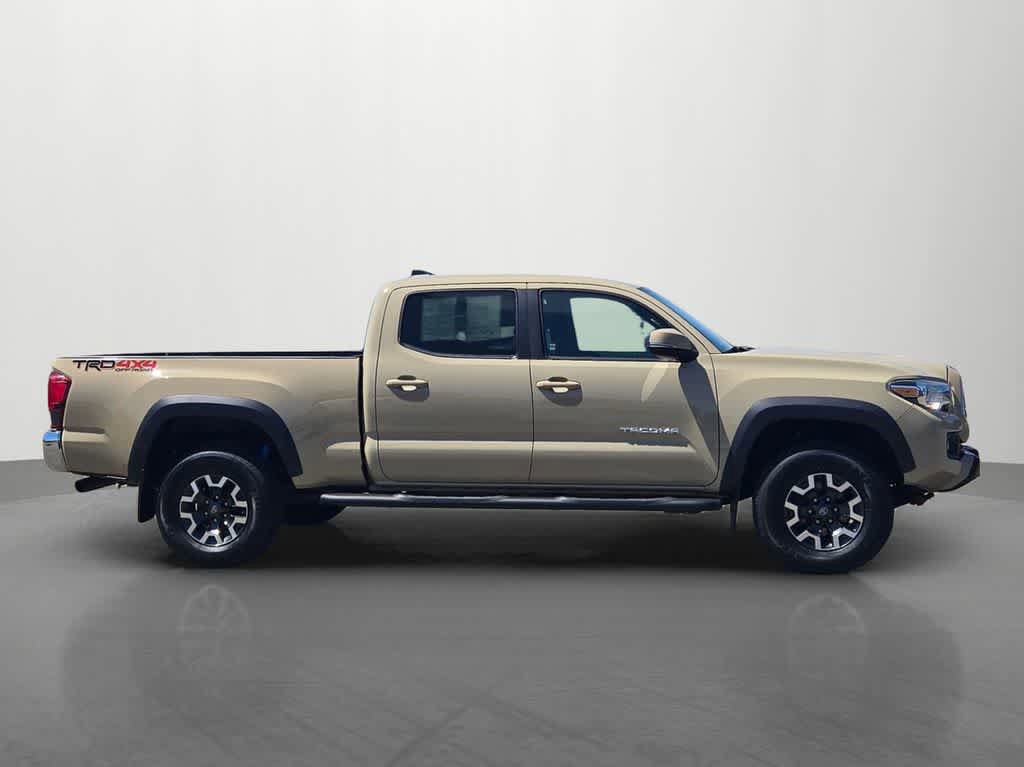 Used 2019 Toyota Tacoma TRD Off-Road AWD/4WD image 7