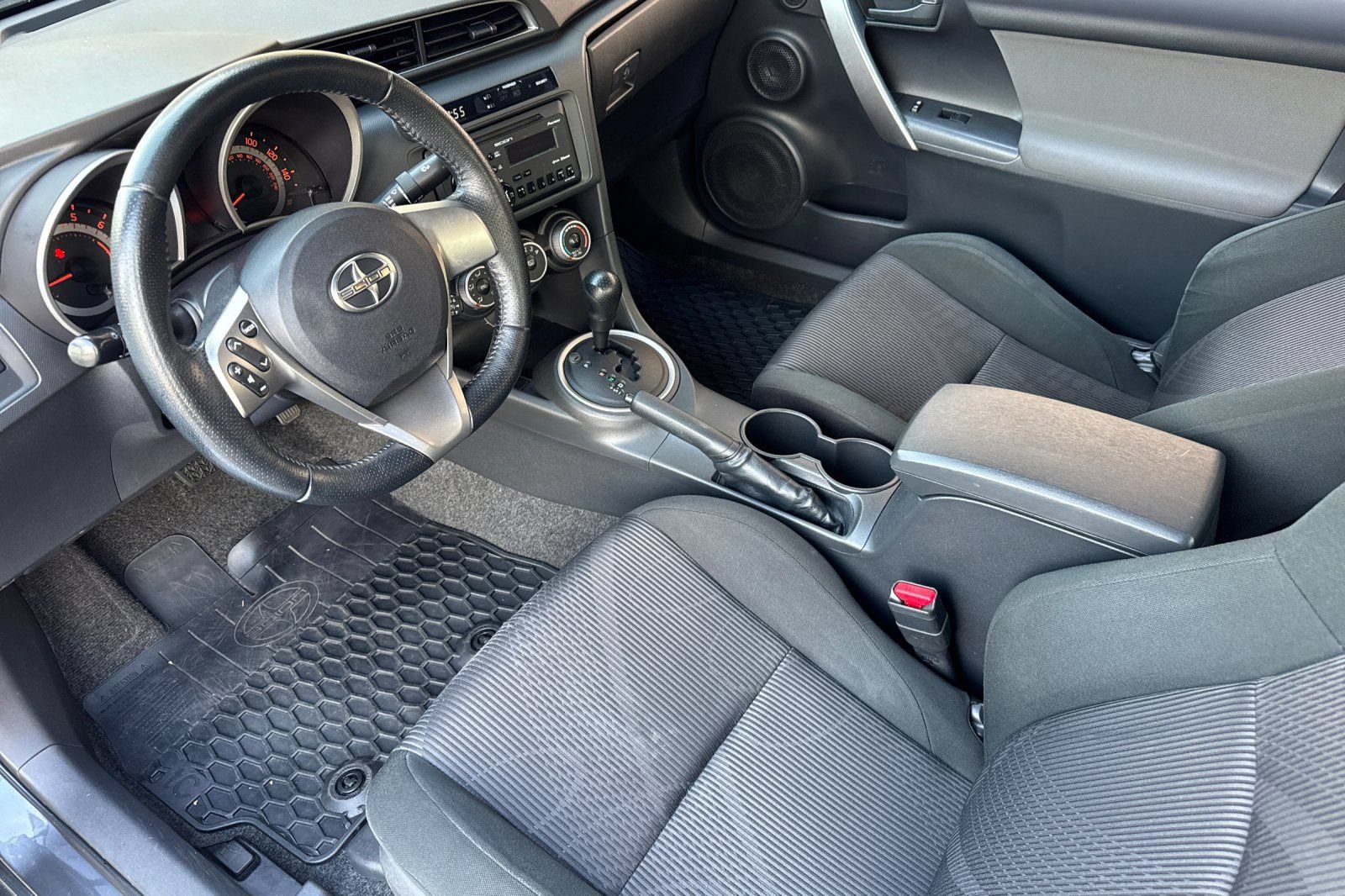 Used 2013 Scion tC FWD image 13