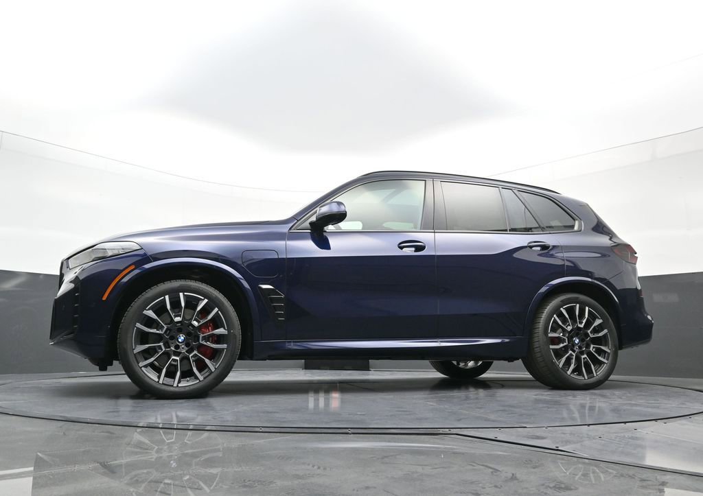 New 2026 BMW X5 xDrive50e w/ M Sport Package image 24