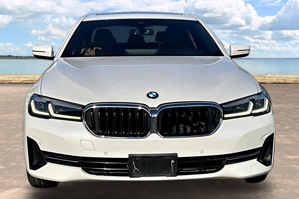 Used 2023 BMW 530i w/ Premium Package RWD image 2