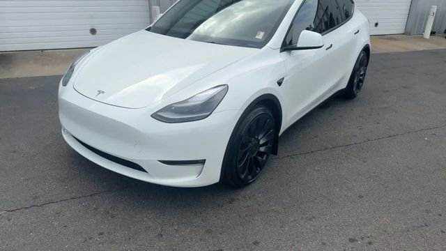 Used 2025 Tesla Model Y Performance AWD/4WD image 5