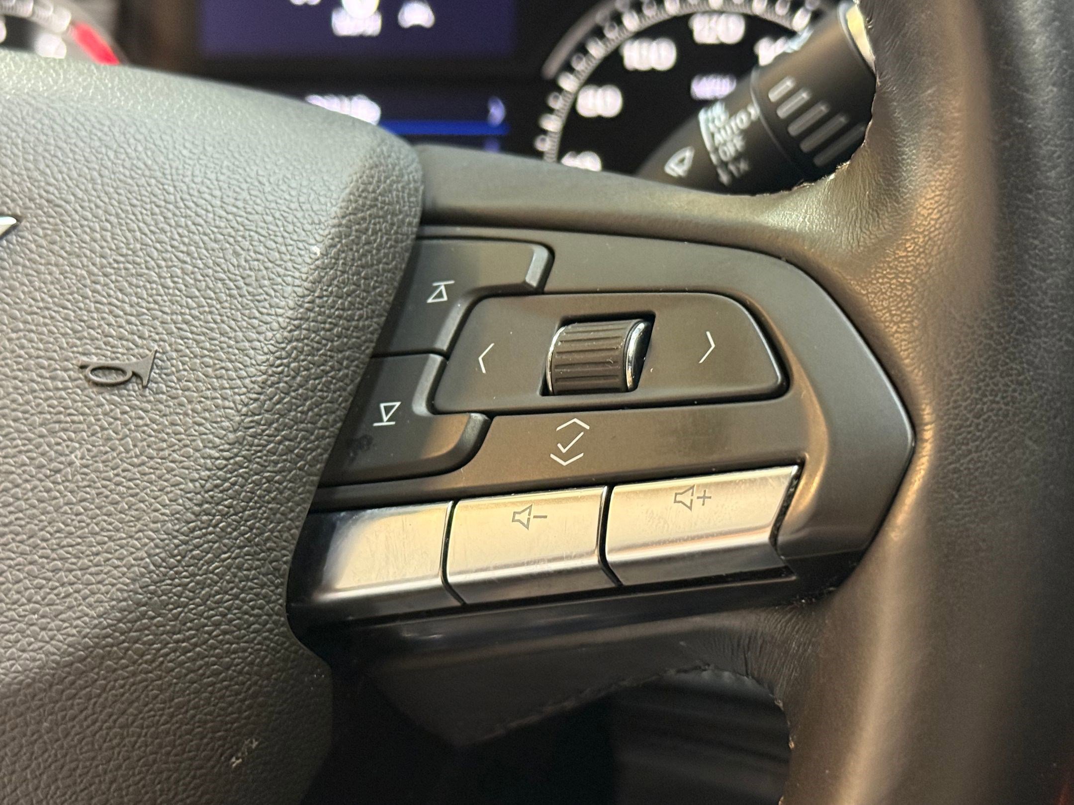 Certified 2023 Cadillac XT4 Premium Luxury image 24