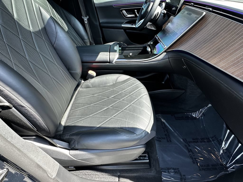 Certified 2023 Mercedes-Benz EQE 500 4MATIC SUV w/ Pinnacle Trim Package image 15