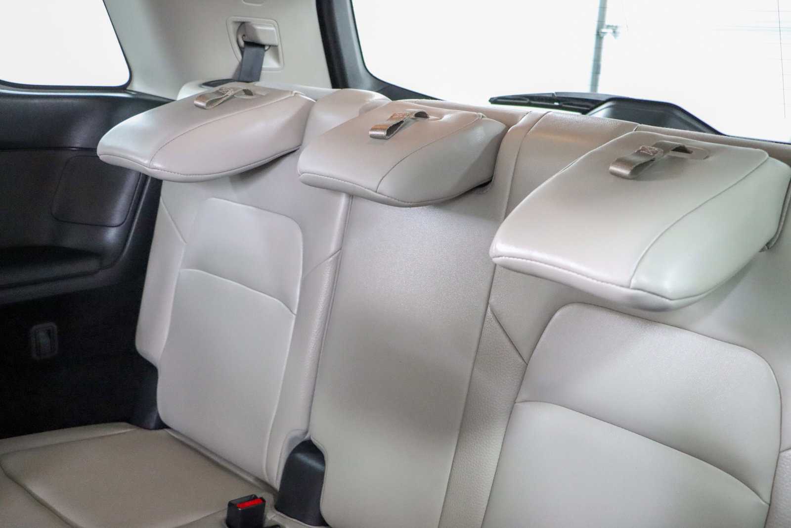 Used 2023 Nissan Pathfinder SL FWD image 25