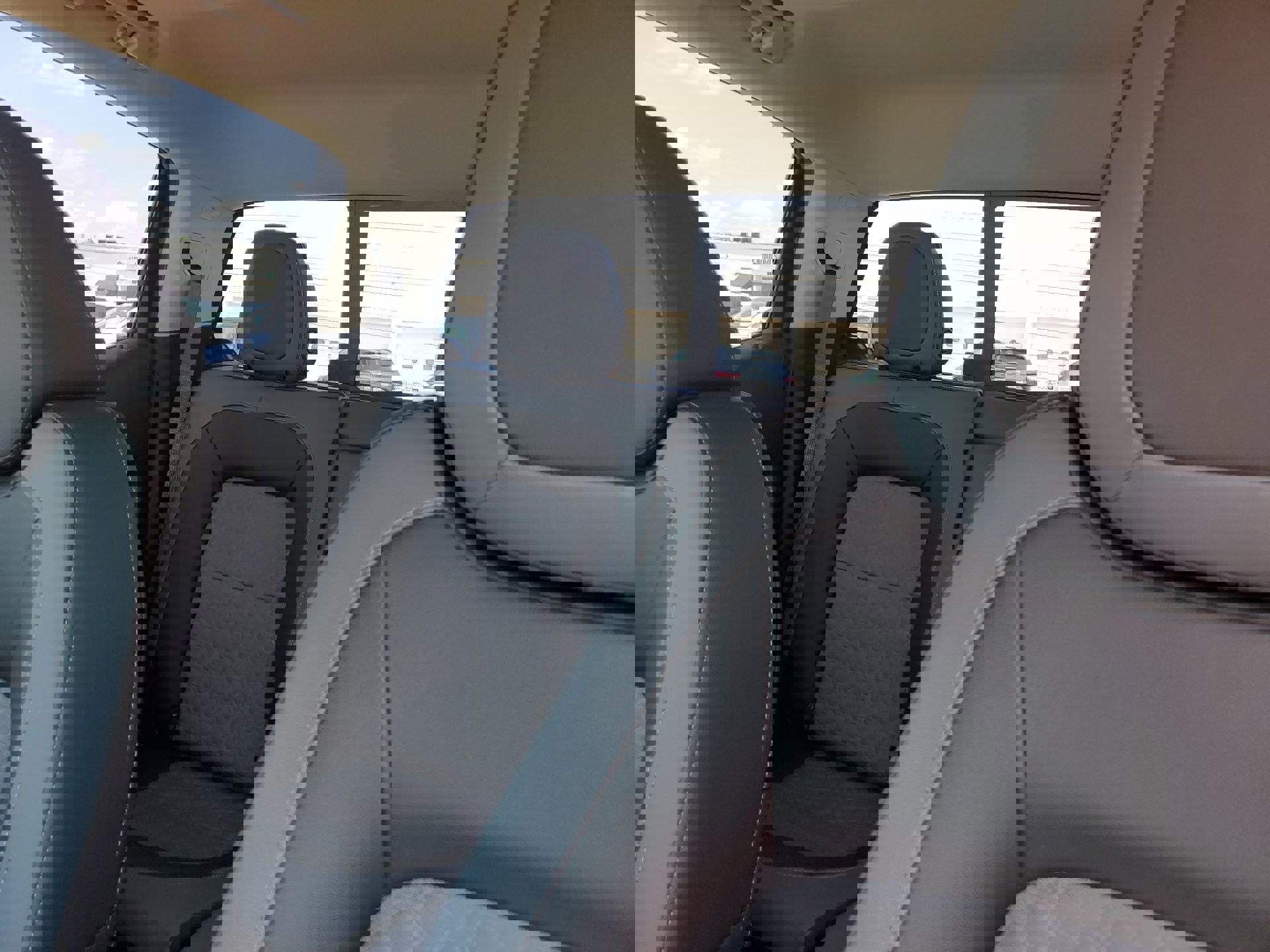 Used 2018 Chevrolet Colorado Z71 AWD/4WD image 27