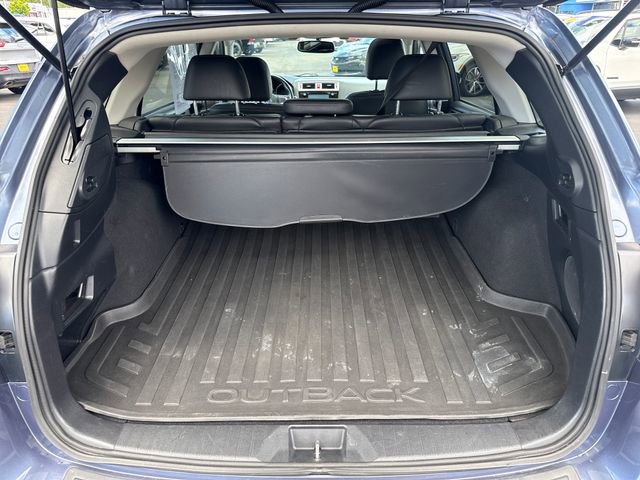 Used 2015 Subaru Outback 3.6R Limited AWD/4WD image 13