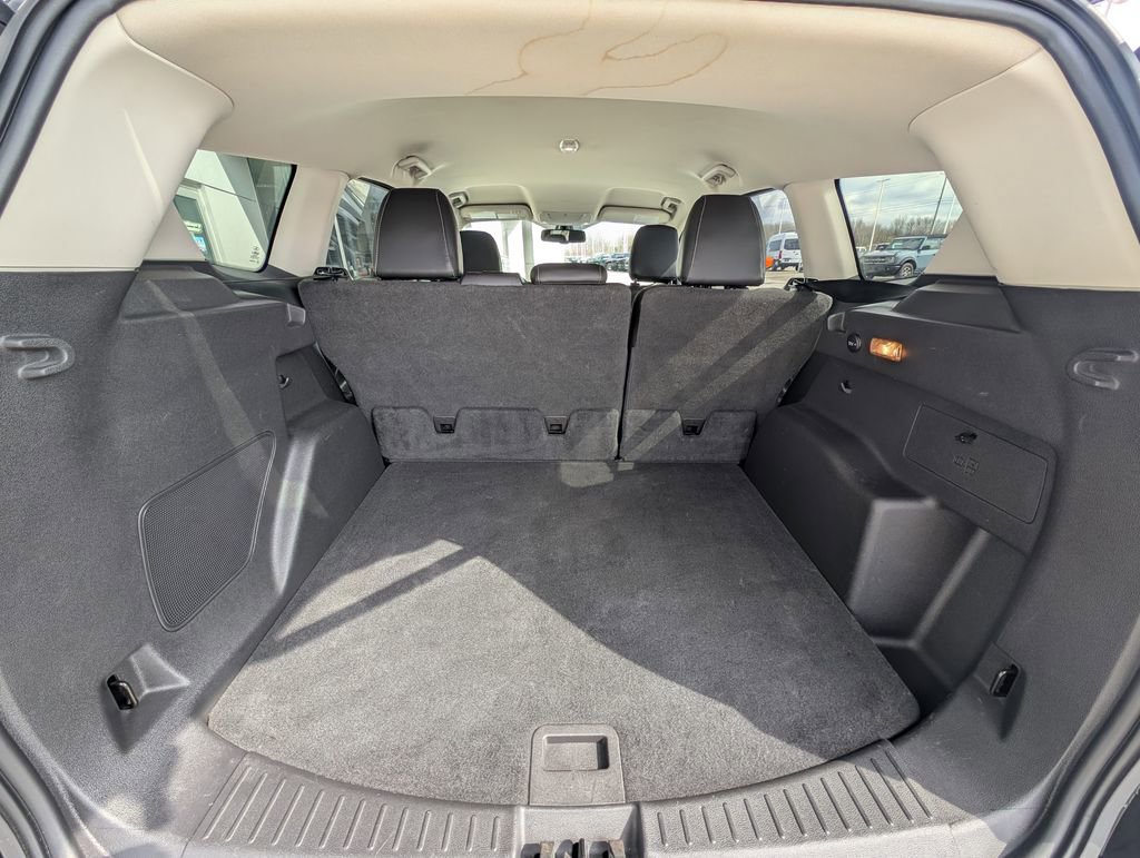 Used 2019 Ford Escape Titanium image 11