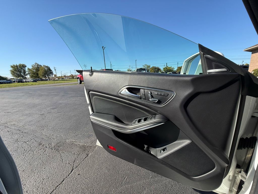Used 2019 Mercedes-Benz CLA 250 4MATIC image 20