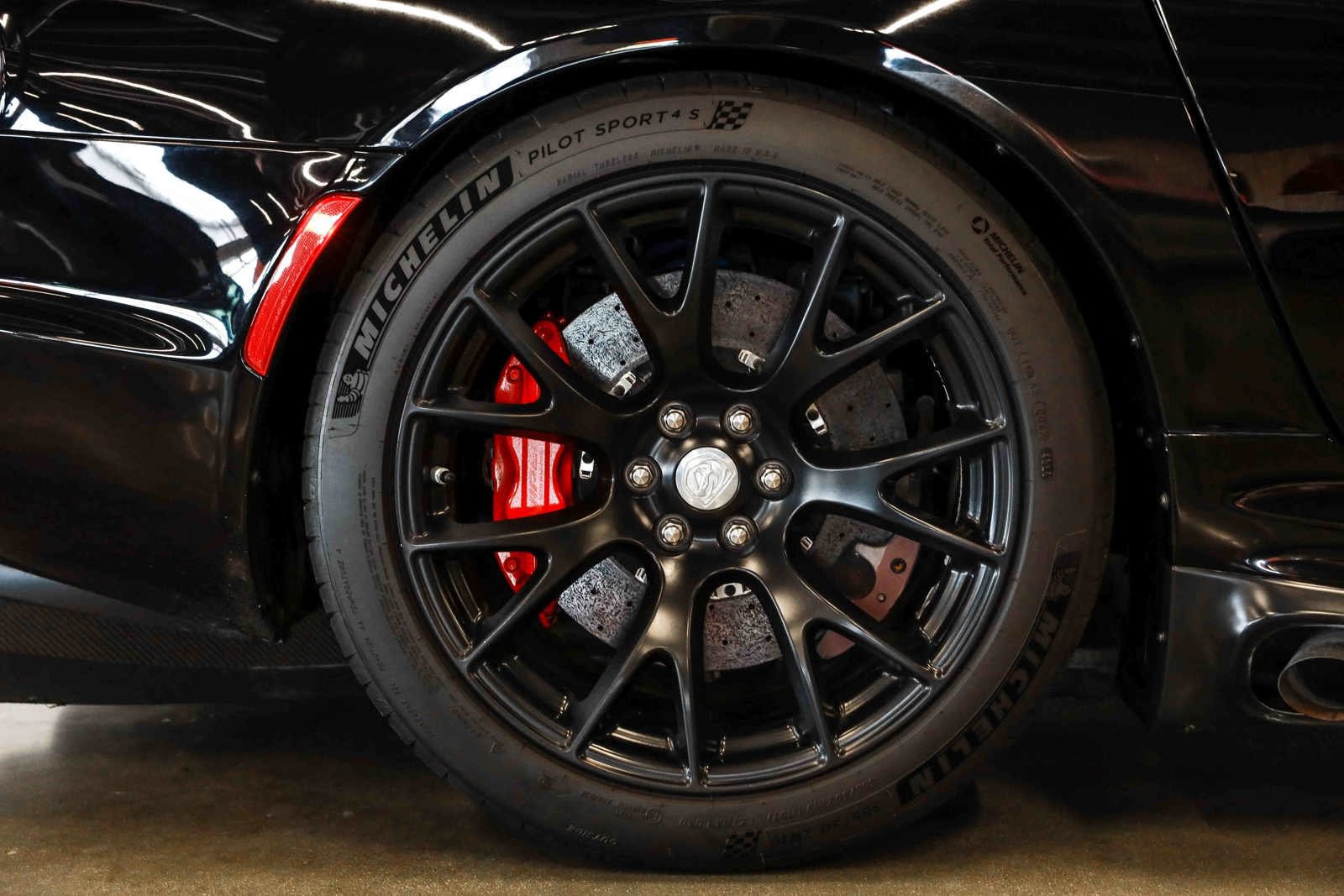 Used 2017 Dodge Viper GTC w/ ACR Package RWD image 14