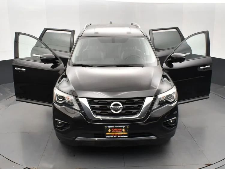 Used 2020 Nissan Pathfinder SL image 10