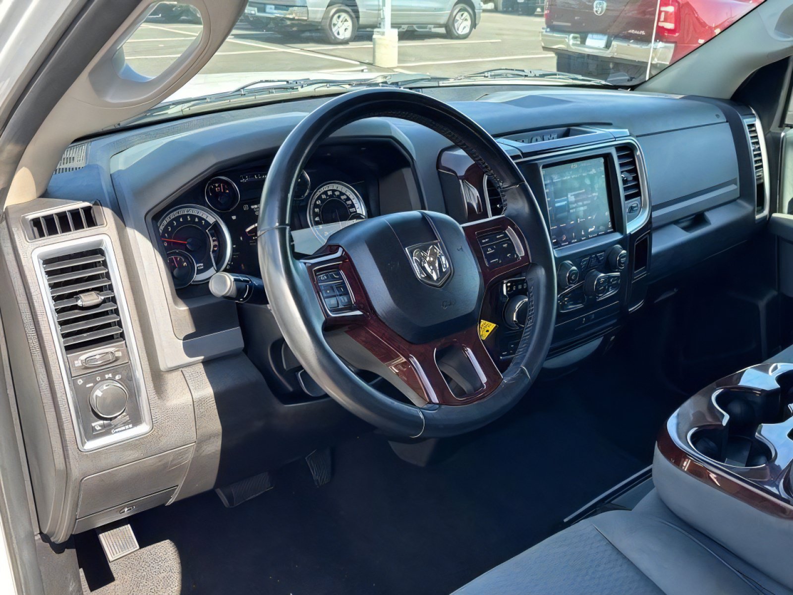 Used 2019 RAM 1500 Classic SLT w/ Luxury Group AWD/4WD image 19