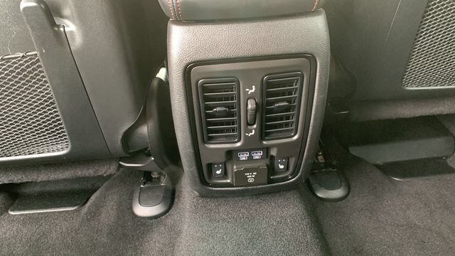 Used 2024 Dodge Durango GT AWD/4WD image 23