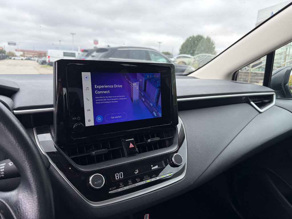 Used 2025 Toyota Corolla LE FWD image 16