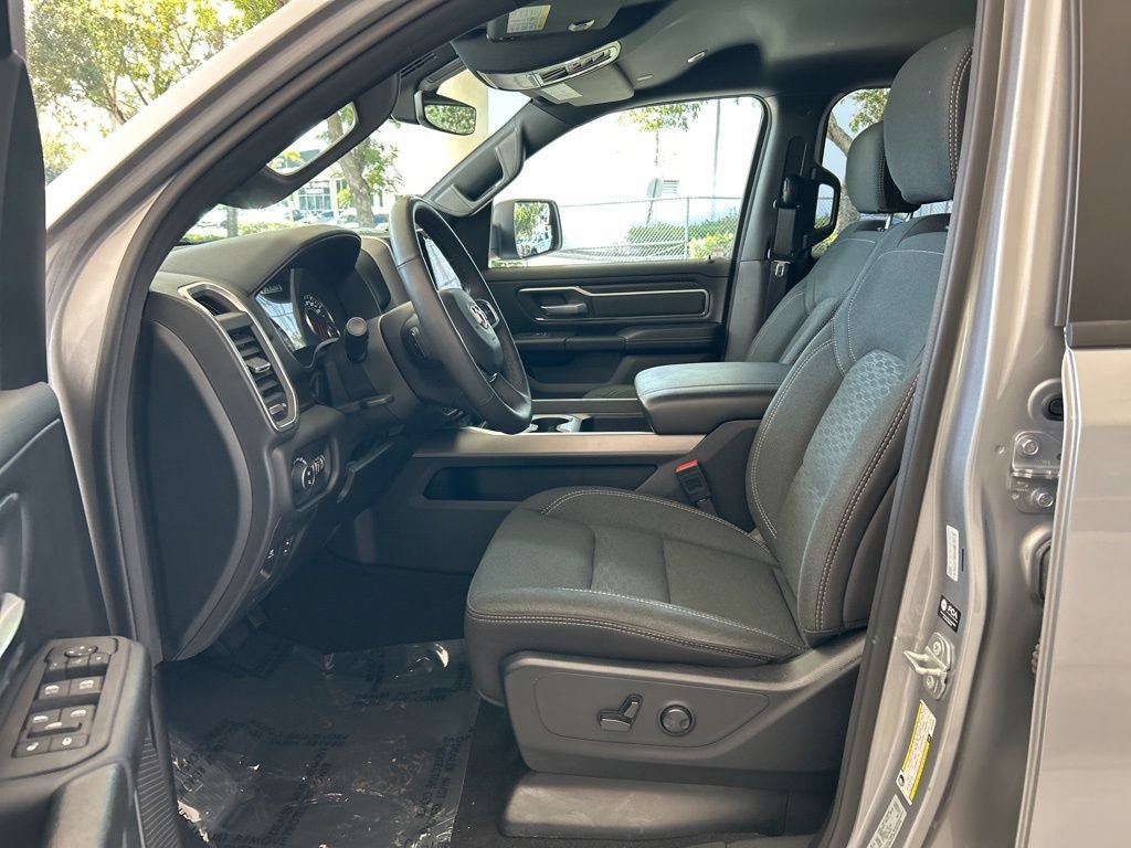 Certified 2025 RAM 1500 Big Horn AWD/4WD image 6