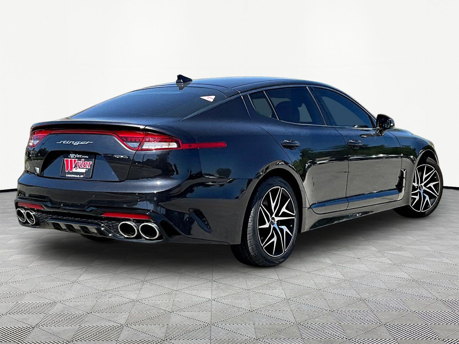 Used 2022 Kia Stinger GT-Line RWD image 6