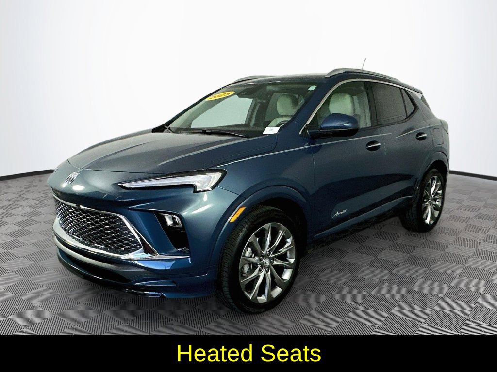 Used 2025 Buick Encore GX Avenir w/ Avenir Technology Package FWD image 5