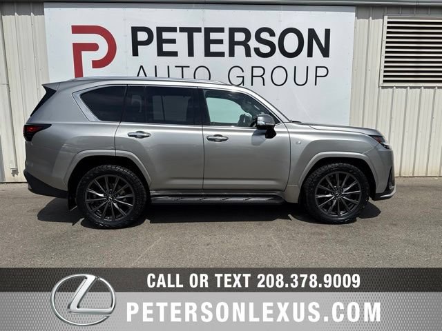 Used 2022 Lexus LX 600 F Sport AWD/4WD image 3