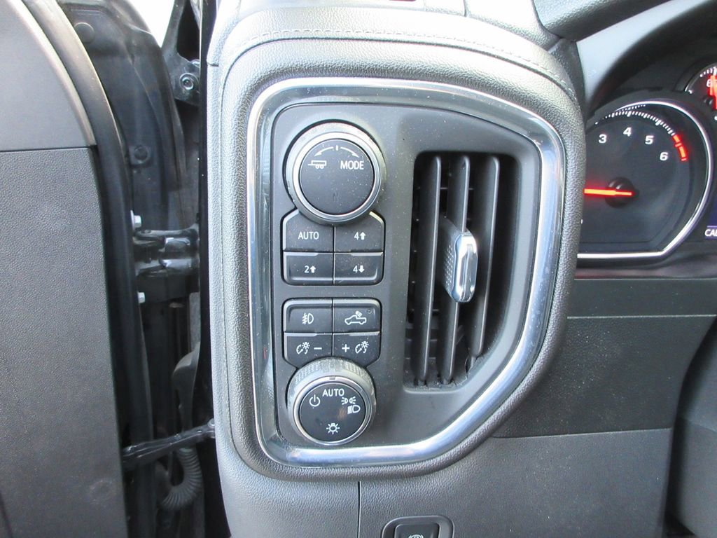 Certified 2021 Chevrolet Silverado 1500 RST AWD/4WD image 26