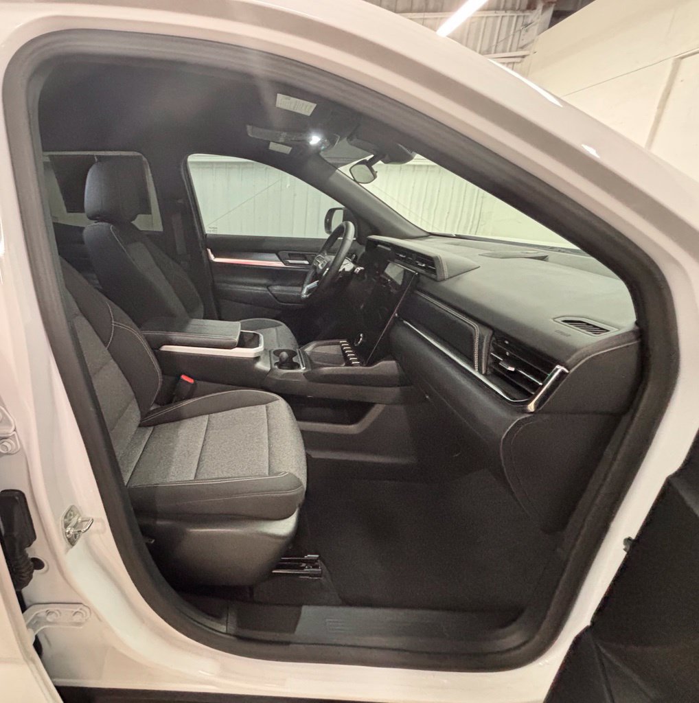 Used 2026 GMC Terrain Elevation FWD image 18