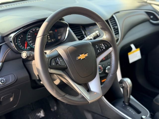 Certified 2022 Chevrolet Trax LT w/ Driver Confidence Package image 9