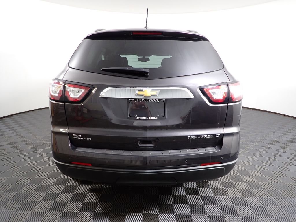 Used 2015 Chevrolet Traverse LT image 11