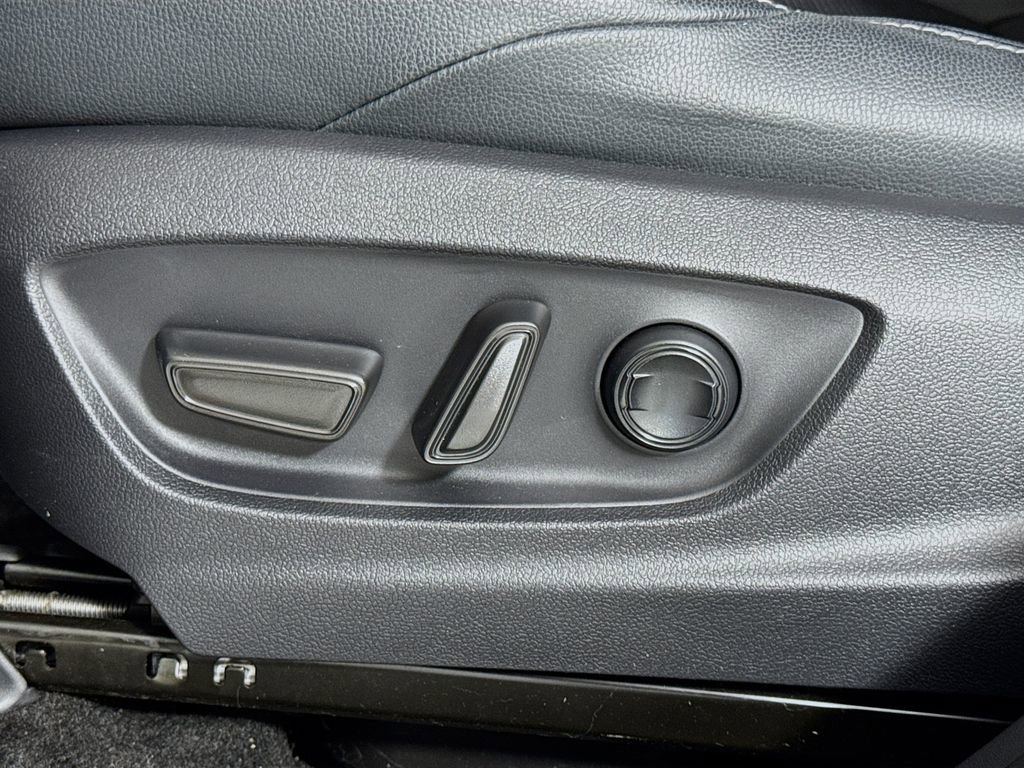 Used 2023 Subaru Solterra AWD image 15