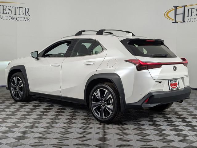 Used 2024 Lexus UX 250h FWD image 5