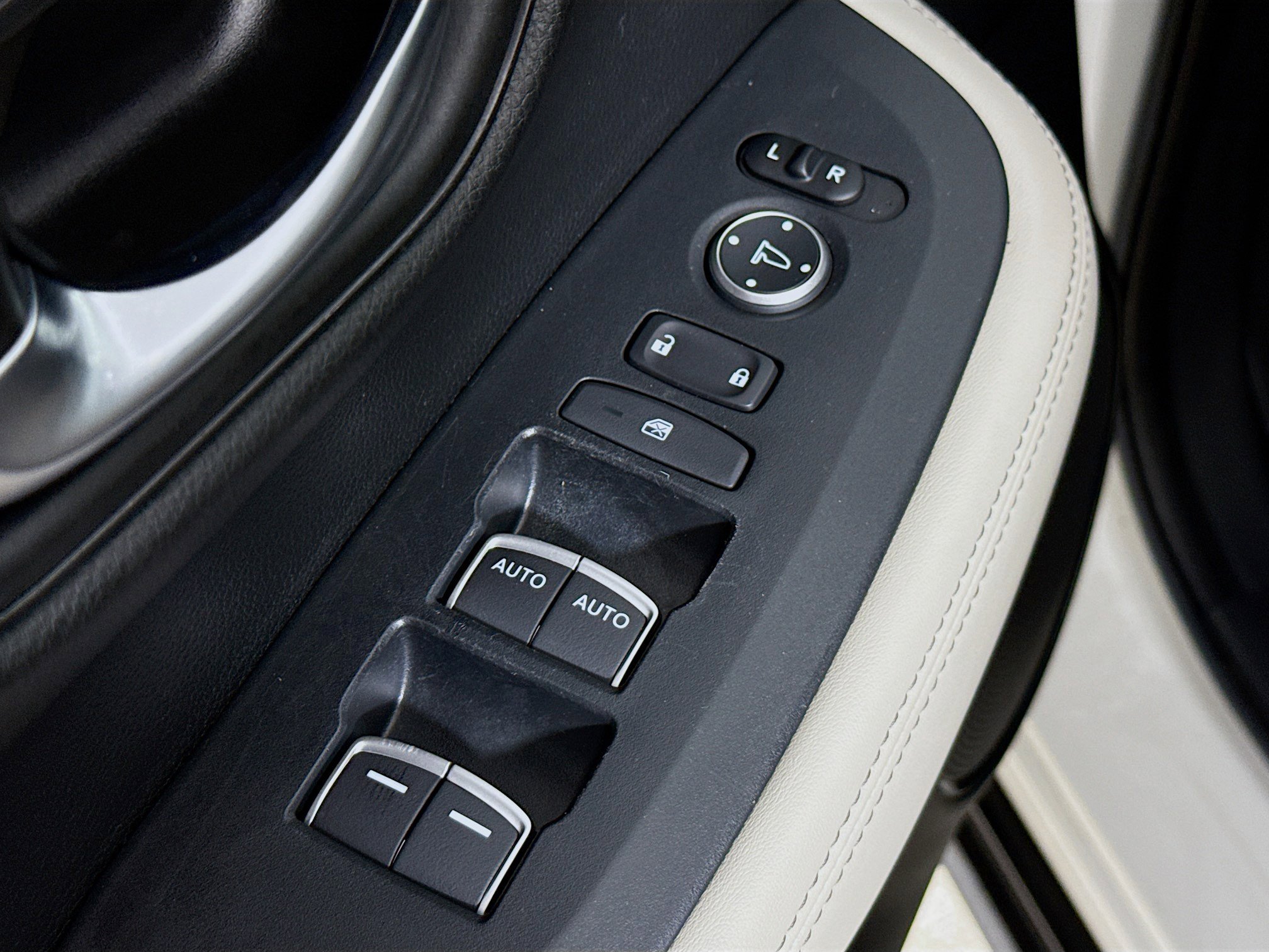 Certified 2023 Honda HR-V EX-L image 20