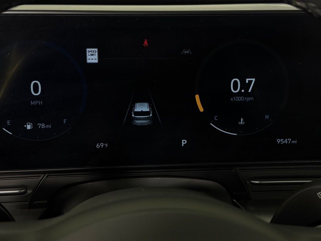 Used 2024 Hyundai Kona Limited AWD/4WD image 15