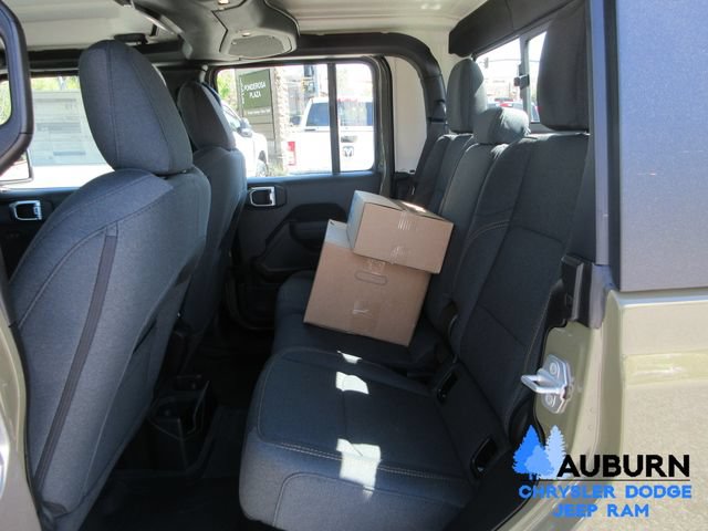 New 2026 Jeep Gladiator Sport AWD/4WD image 13