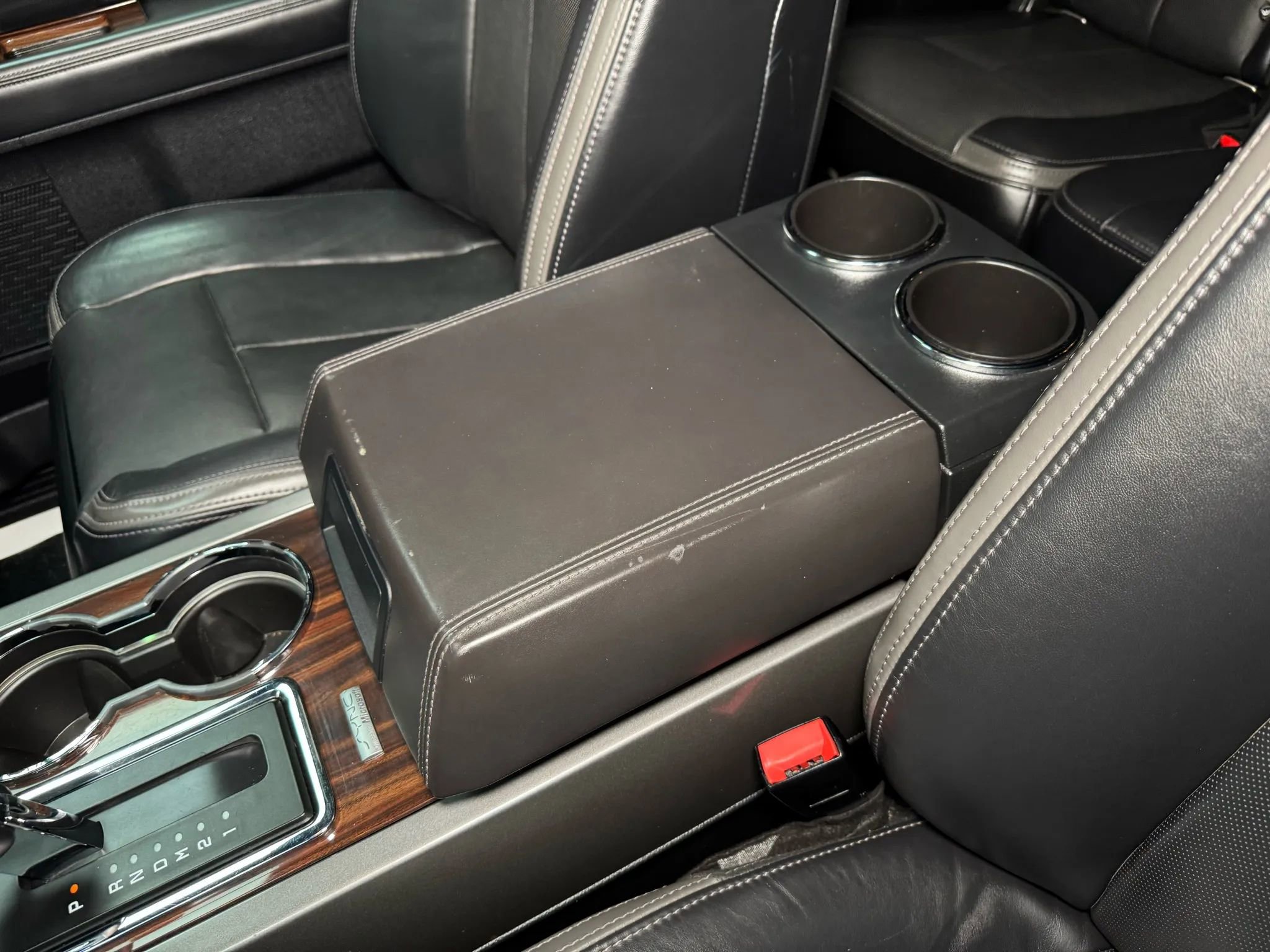 Used 2015 Ford Expedition EL Platinum image 42