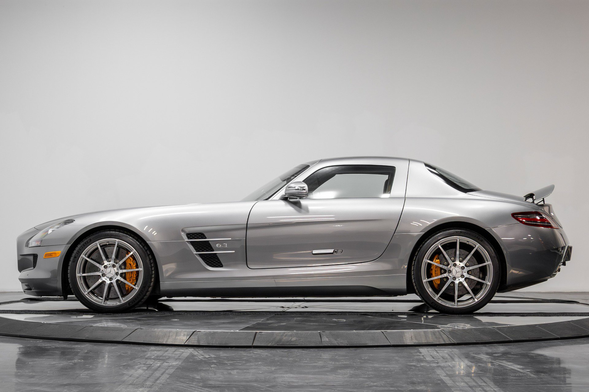 Used 2012 Mercedes-Benz SLS AMG Coupe image 29