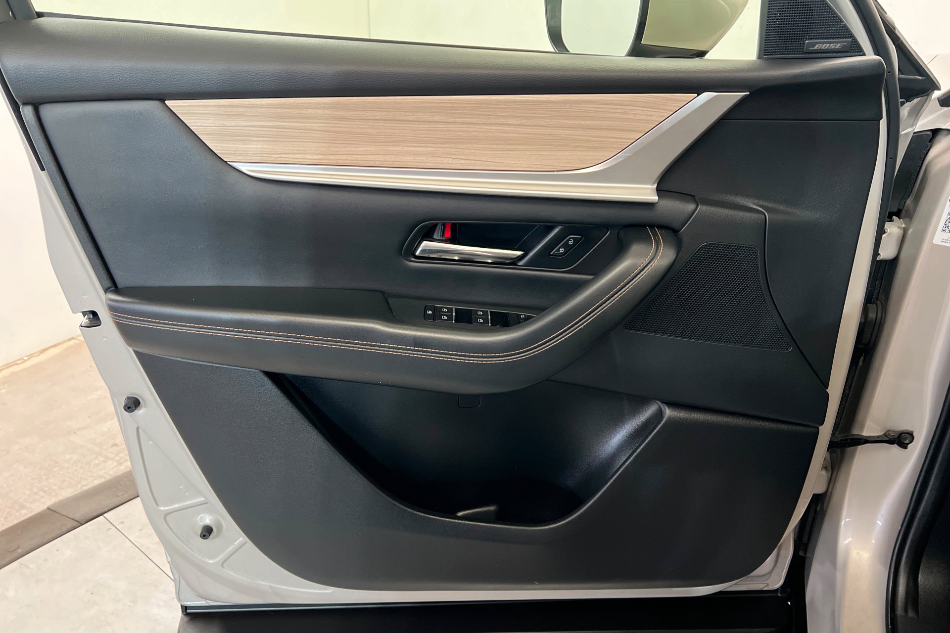 Used 2024 MAZDA CX-90 3.3 Turbo w/ Premium Package image 15