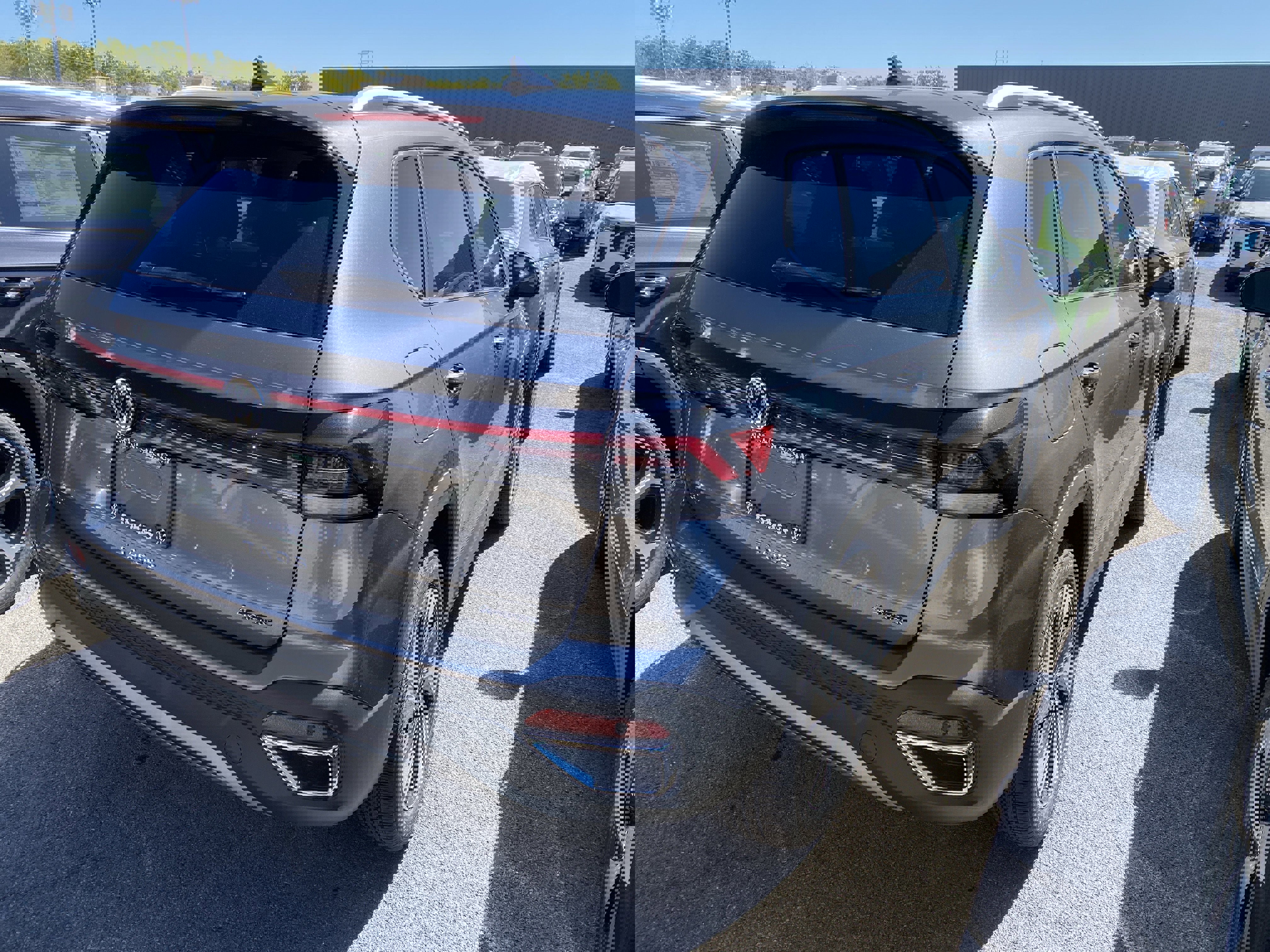 New 2025 Volkswagen Taos SE image 5