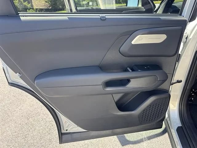 New 2027 Kia Telluride EX w/ Towing Package FWD image 13