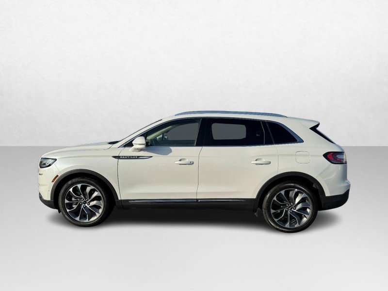 Certified 2023 Lincoln Nautilus Reserve w/ Equipment Group 201A image 8