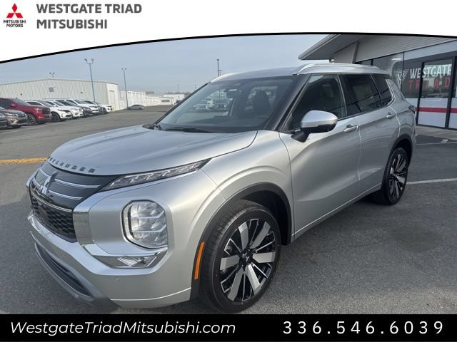 New 2026 Mitsubishi Outlander SEL FWD image 3