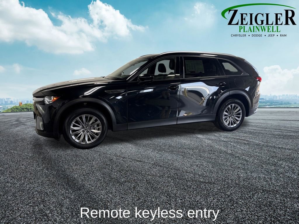 Used 2025 MAZDA CX-30 AWD 2.5 S w/ Preferred Package image 3