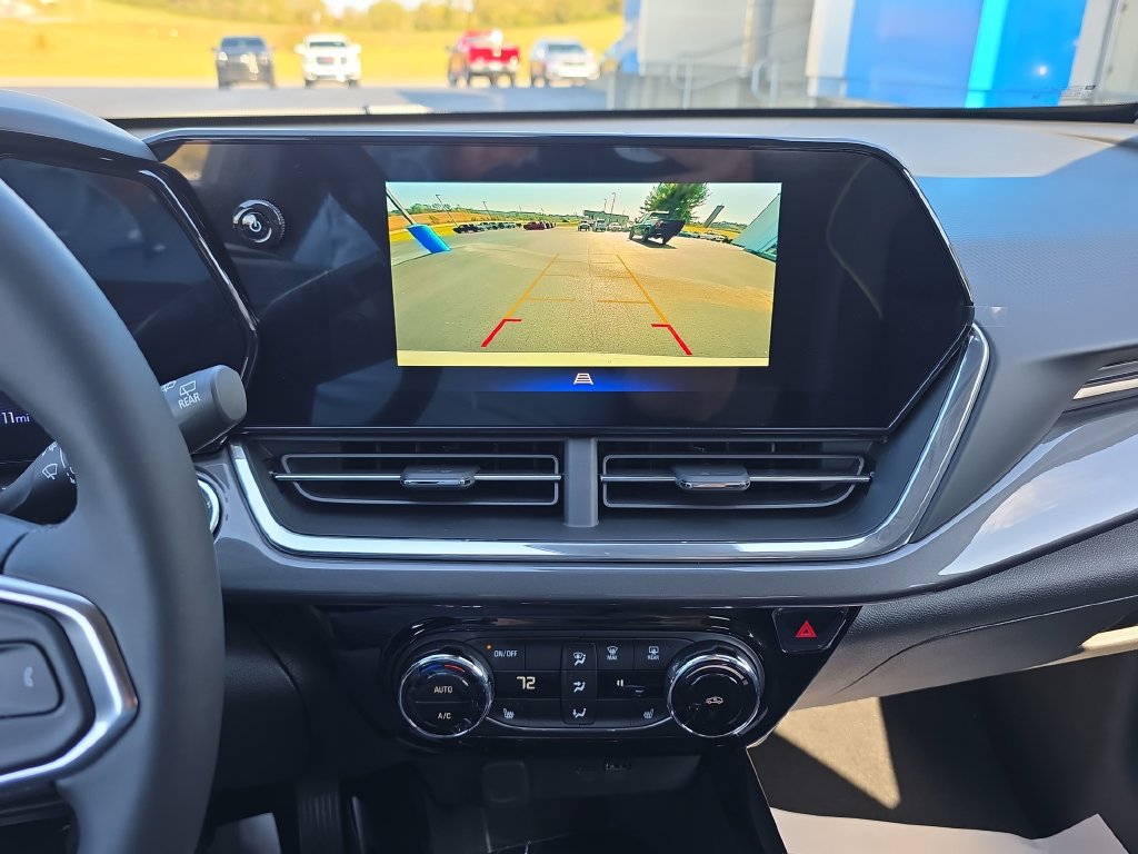 New 2026 Chevrolet Trax ACTIV w/ Driver Confidence Package FWD image 18