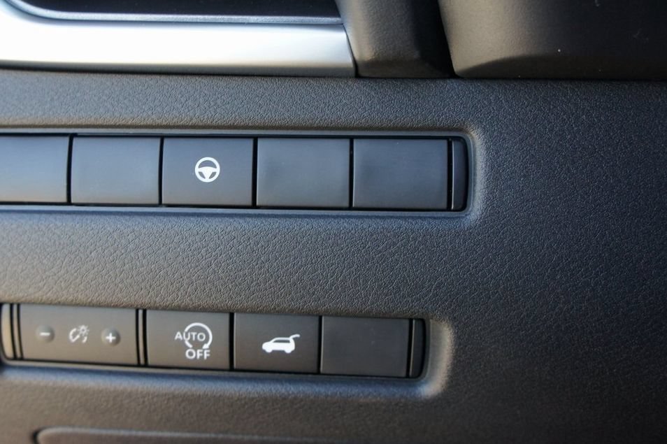 Certified 2024 Nissan Rogue SV w/ SV Premium Package AWD/4WD image 24