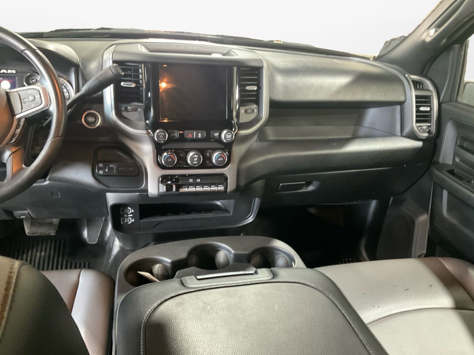 Used 2024 RAM 2500 Tradesman w/ Chrome Appearance Group image 11