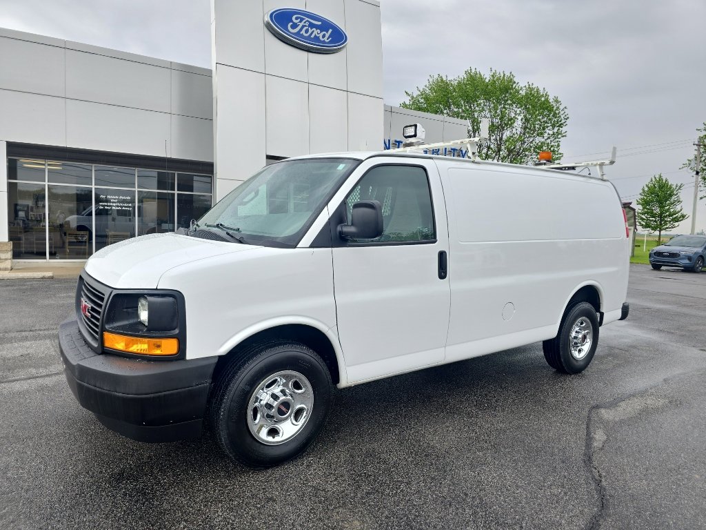 Used 2017 GMC Savana 2500 w/ All Terrain Package RWD image 2