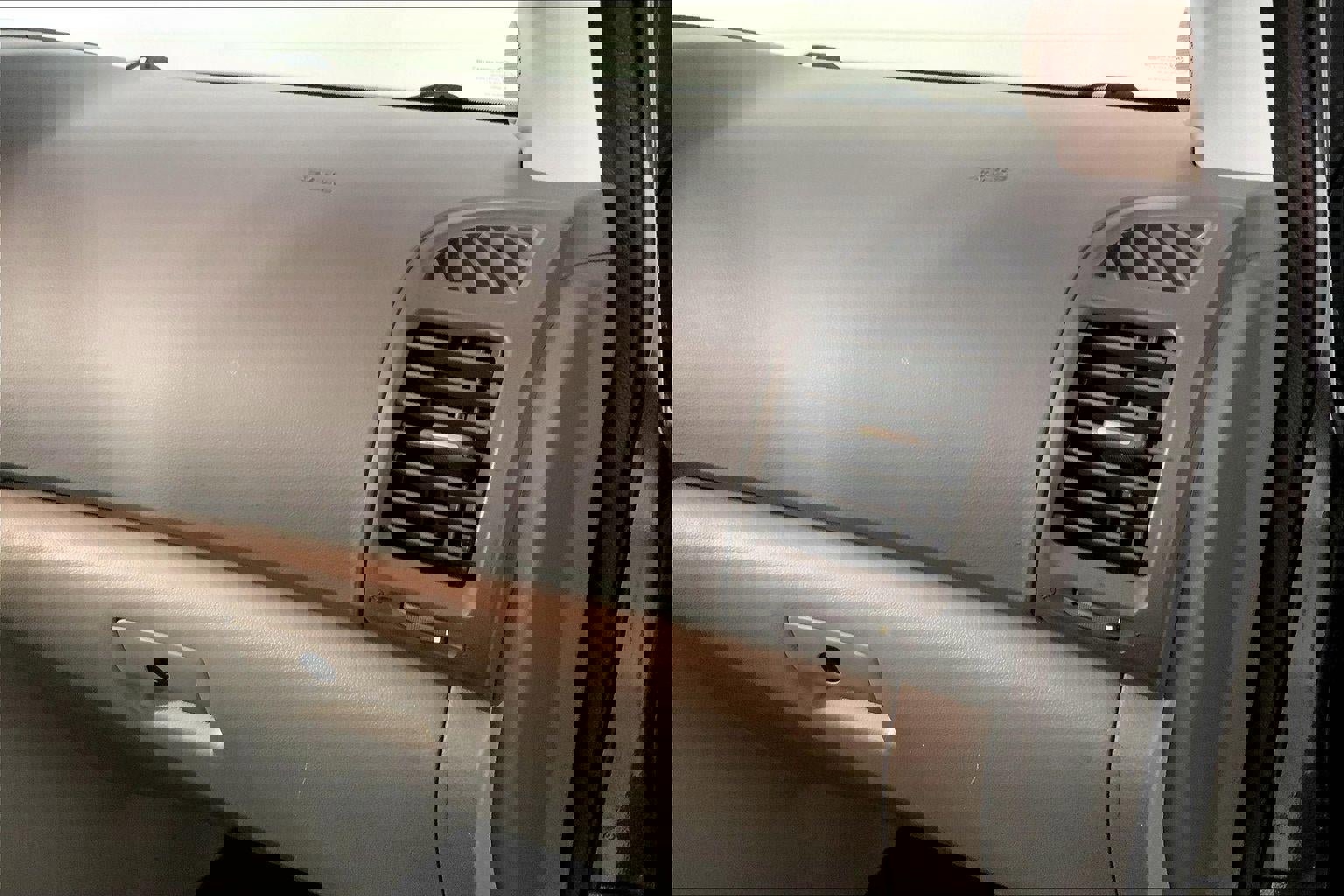 Used 2012 Kia Sedona EX w/ Luxury Pkg image 16