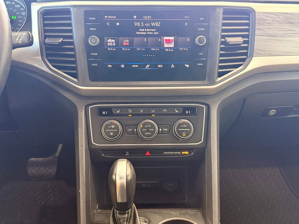 Used 2021 Volkswagen Atlas Cross Sport SE image 28