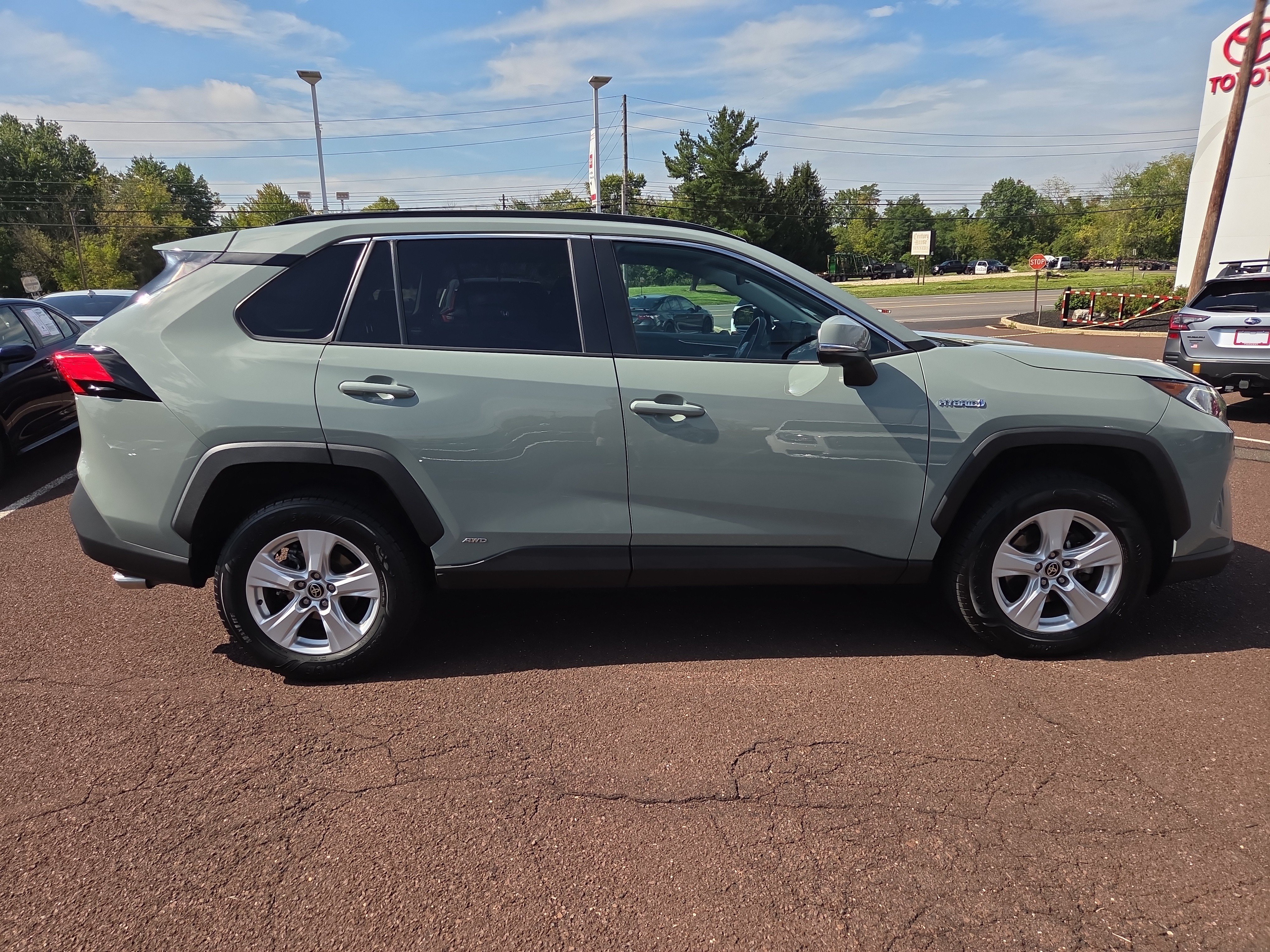 Certified 2021 Toyota RAV4 XLE w/ XLE Grade Weather Package AWD/4WD image 2
