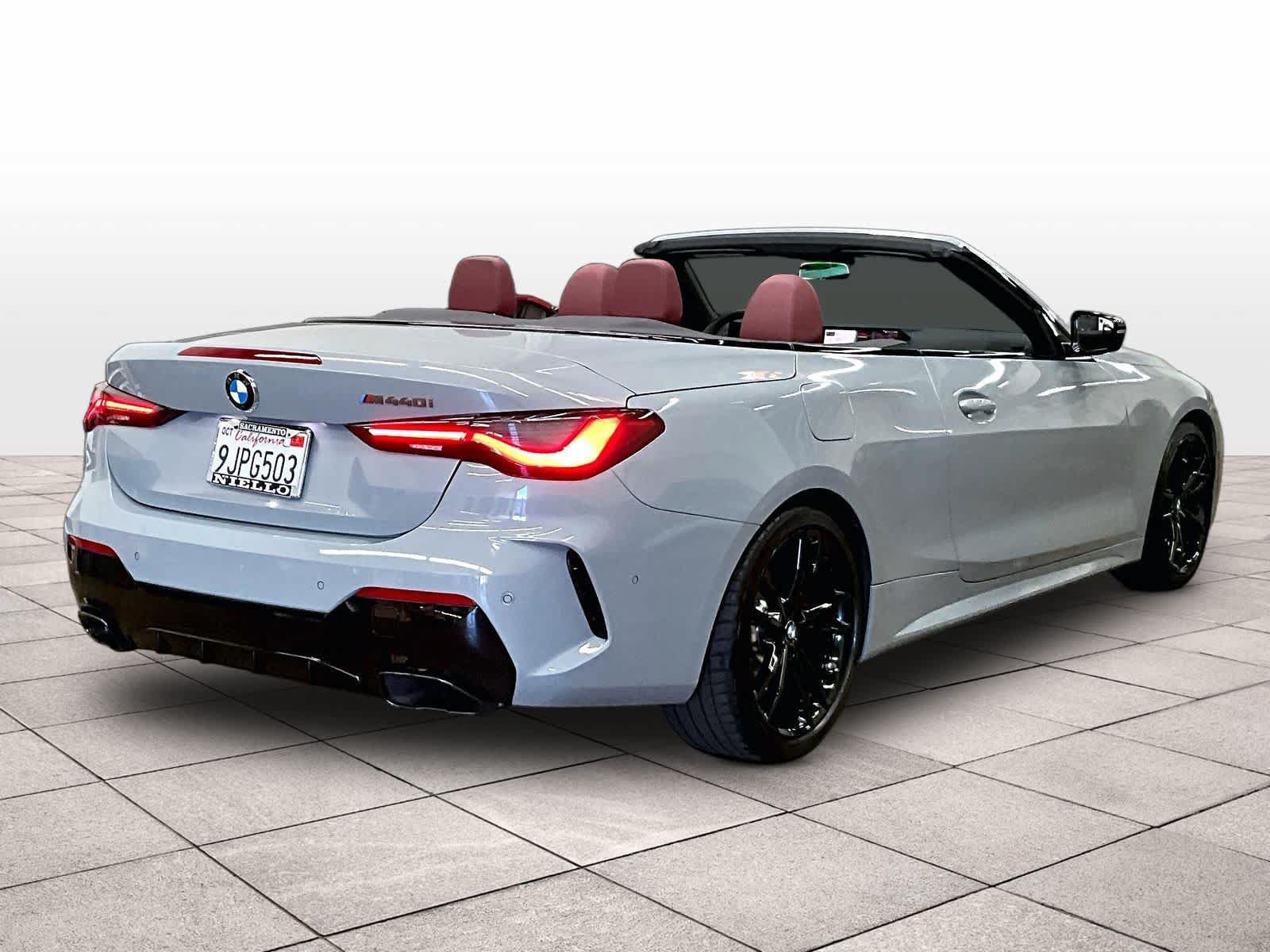 Used 2024 BMW M440i Convertible w/ Premium Package RWD image 16