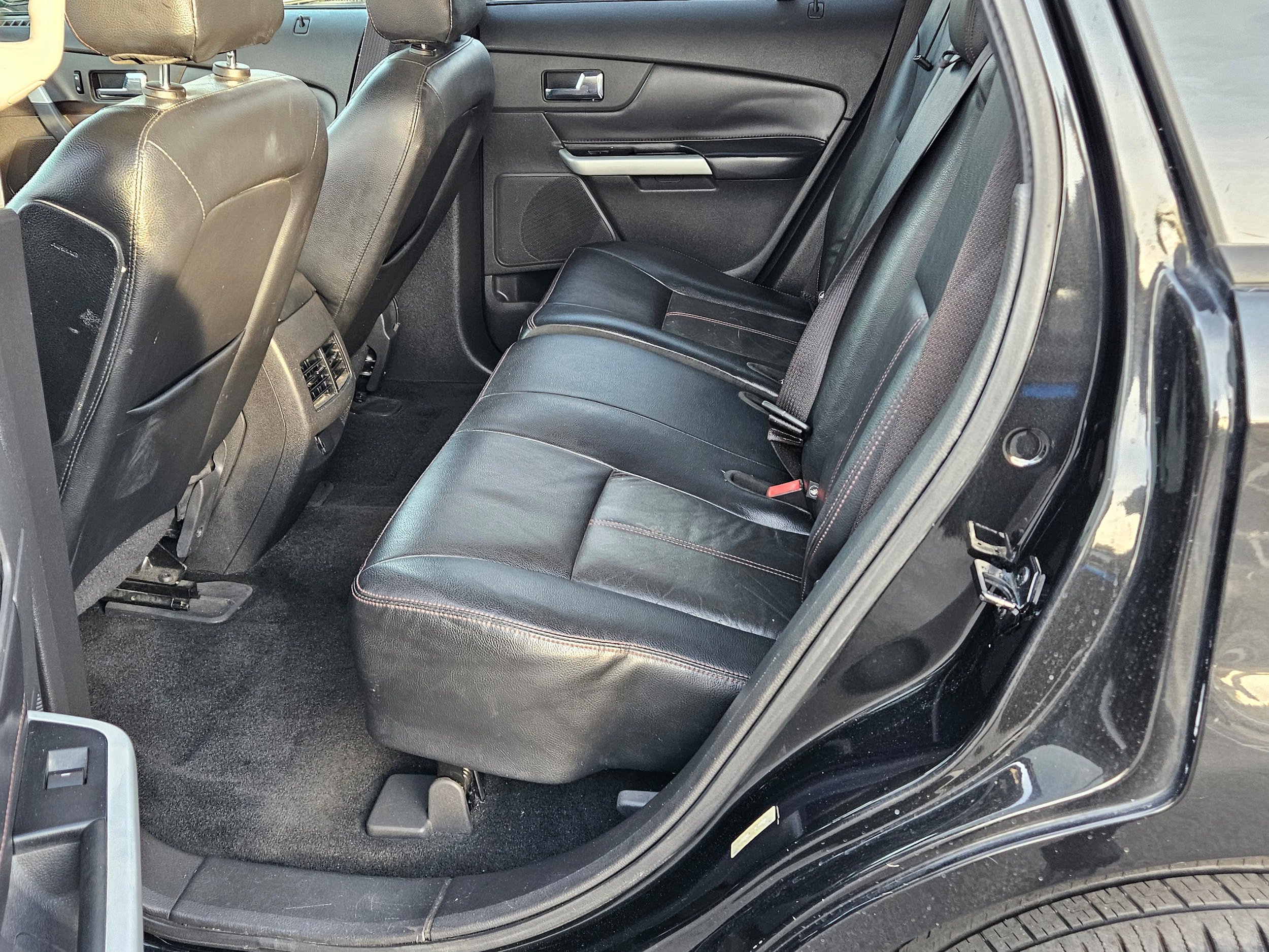 Used 2013 Ford Edge SEL FWD image 19
